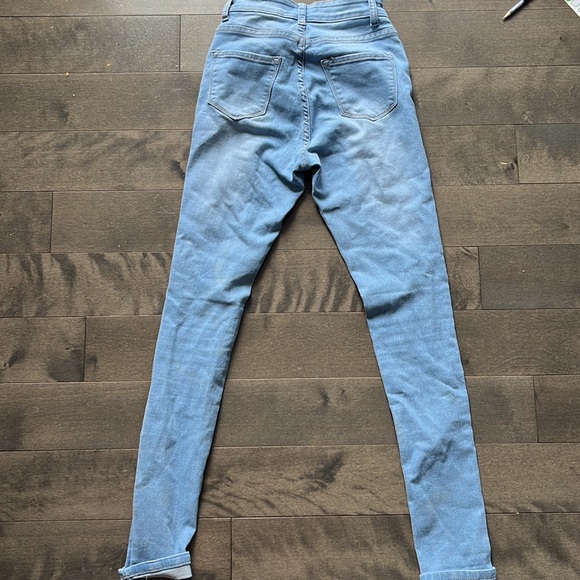 Selling fashion nova jeans, worn once. Very comfortable and shapes body nicely - Picture 2 of 4